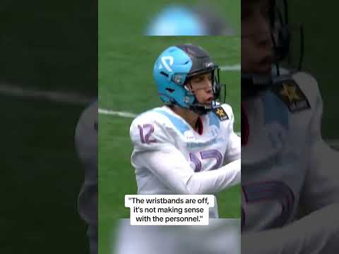There was an apparent miscommunication with the play calls on the wristbands 😬