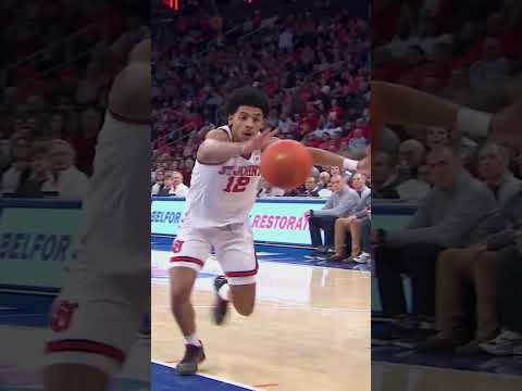 St. John’s RJ LUIS WITH MONSTER DUNK 🤯 Sponsored by @Jeep #Jeep