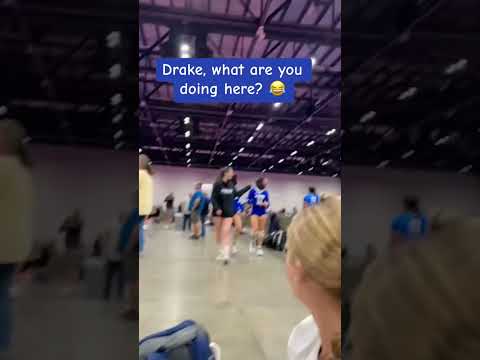 It’s giving: ‘We got Drake at home’ 😅 (via @jessi.vball/TT)