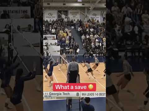 When volleyball meets soccer 😳