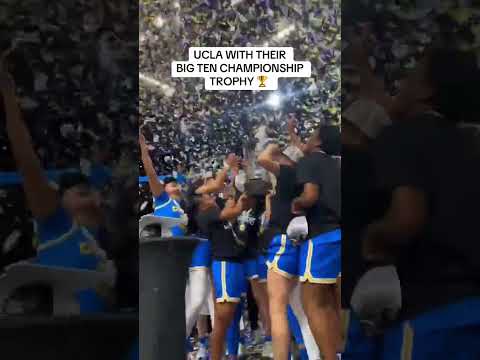 UCLA with their Big Ten trophy 💪 (via @BigT/TT)