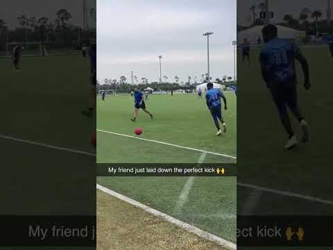 Can’t be any more perfect than that 😮💨 (via playmarsports/TT, turfwarskickball/IG)