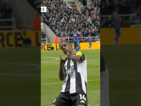 Alexander Isak makes it FIVE for Newcastle 🎯