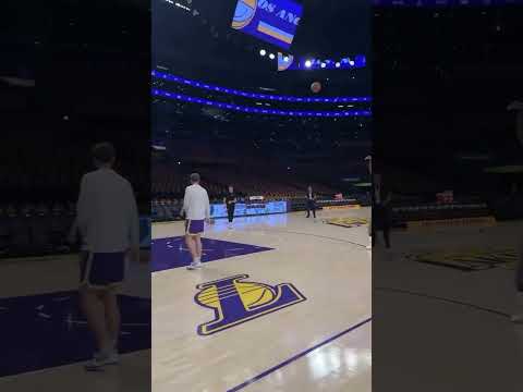 LeBron showed up EARLY ahead of Game 1 🤯 (via @lakers/IG)