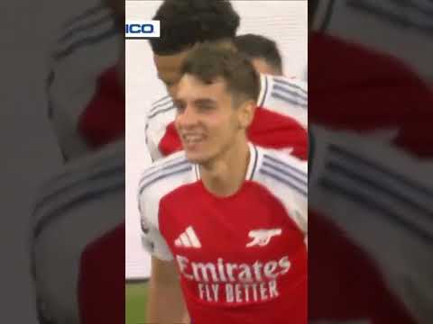 Arsenal set-piece magic! 🐰🎩