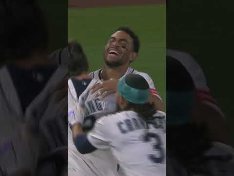 Cole Young walk-off in his MLB debut 👏 #Mariners #MLB #walkoff #coleyoung #debut