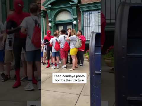 They had no idea 😳 (via @heyinsiders/TT)