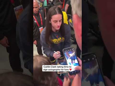 All eyes on Caitlin Clark 👀