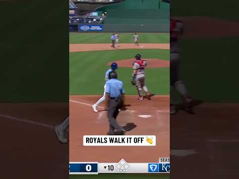 Royals walk it off! ๐ฅ #mlb #kansascityroyals #walkoff