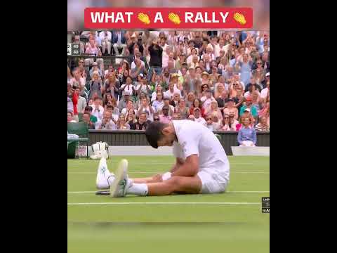 Kecmanović and Djokovic putting in work 🤝