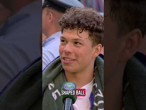 He played football before he pursued tennis professionally 🤯
