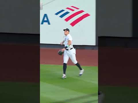 Aaron Judge ROBS PCA’s HR 🤯 #judge #pca #yankees #cubs #mlb