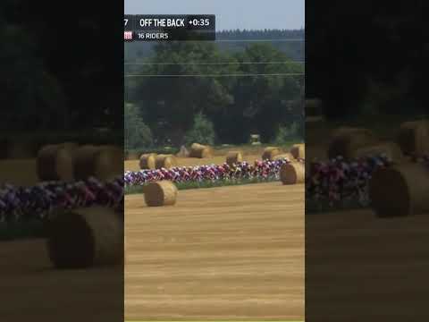 The Tour de France is STUNNING 🚜🌾