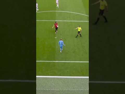 🔍 CLOSER LOOK: Bruno Fernandes’ blown penalty 👀