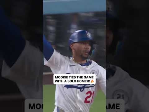 MOOKIE BETTS TIES IT! 💪