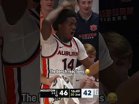 He dunked on two defenders 😳🔥