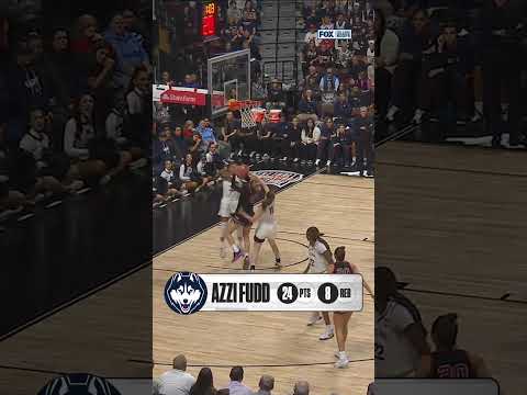 Azzi Fudd is a BUCKET 🔥 #uconn #basketball #Collegebasketball #azzifudd