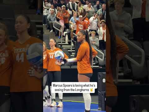 Marcus Spears pulled up to support his daughter, Cari 🤝