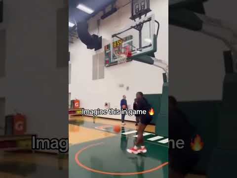 Soma Okolo couldn’t believe it 👏 (via caneswbb/IG)