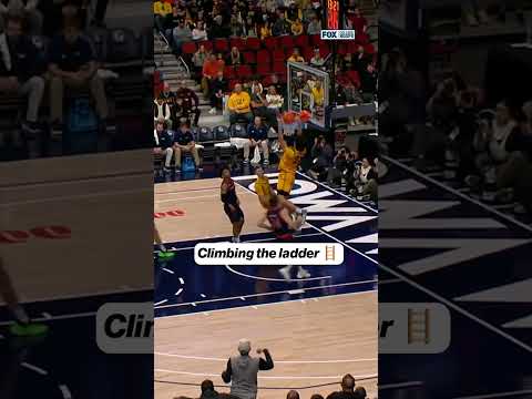 Isaia Howard finishes the lob๐ฅ #iowa #cbb #cbk #CollegeBasketball