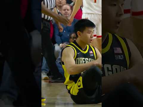 4-point play? Not a bad way to start a game 😁