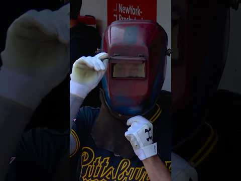 Dugout celebrations are SO back ๐โพ