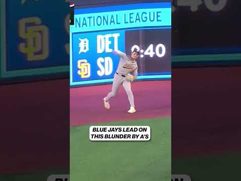 They had no idea who was getting that ball 😳 #baseball #mlb