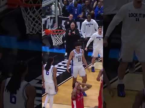 *extreme Carlos Boozer voice* “AAAND OOOOOOONE” 😤 #duke