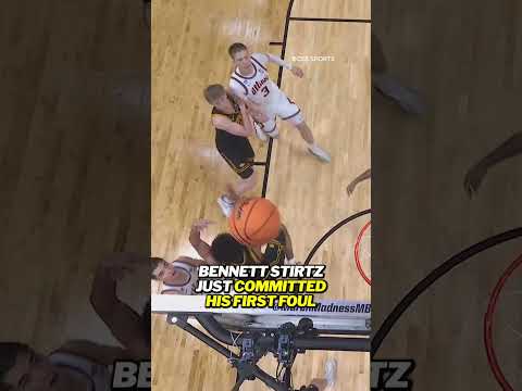 The streak ends after over three games without a foul for Bennett Stirtz #marchmadness