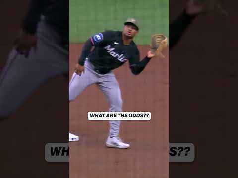 NO WAYYY 😱 #mlb #blooper #funny #marlins