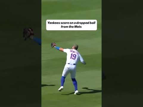 Another dropped ball for the Mets and the Yankees bring in another run