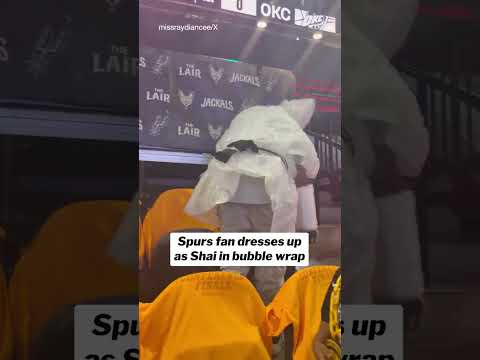 Spurs fans doing whatever they can 👀