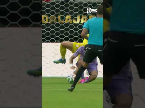 LUIS ROMO SCORES MEXICO’S FIRST-EVER FIFA WORLD CUP GOAL IN GUADALAJARA!