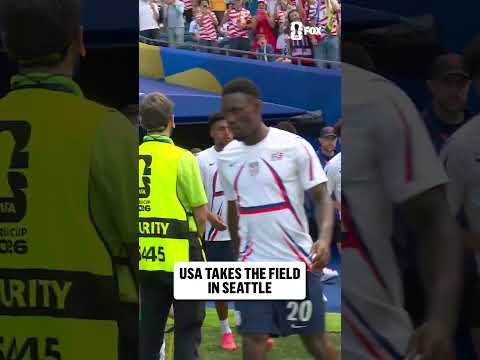 The USMNT is greeted by the 12th man as they take the pitch at Seattle Stadium! 🇺🇸