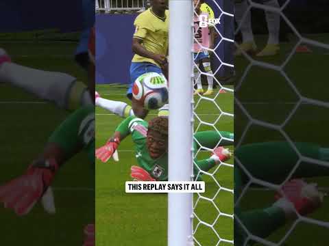 Zion Suzuki’s reaction to his save