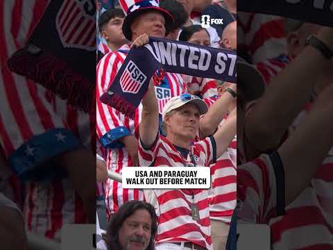 The #USMNT walks out to the Chicago Bulls entrance music 🔥