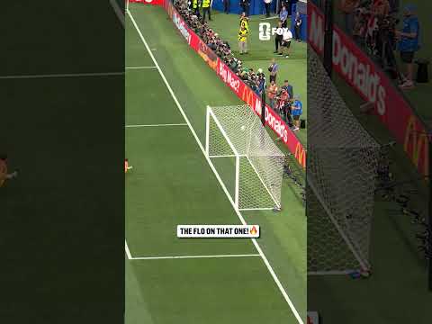 Balogun didn’t just pick out the corner, he picked out the TOP CORNER 🎯