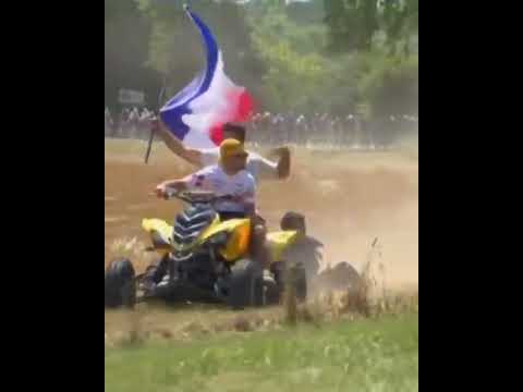 The BEST way to watch the Tour de France 😂