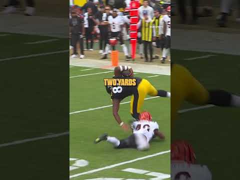 We showed Aaron Rodgers his big play to Darnell Washington, and his reaction was amazing 😂