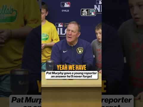 A wholesome exchange between Pat Murphy and this Brewers reporter ☺️ #brewers #pressconference #mlb